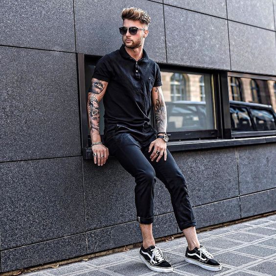 Calça jeans hot sale e camiseta preta